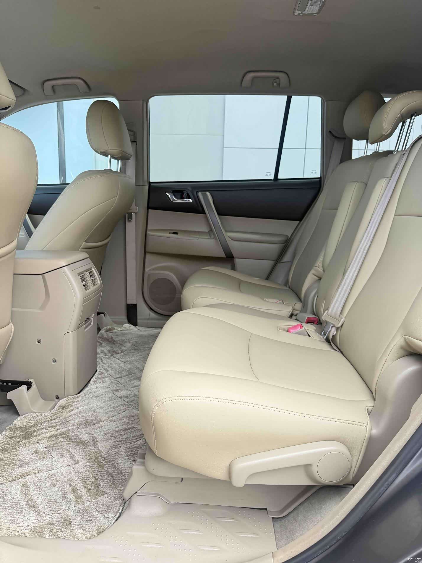 Toyota Highlander, 2010 6