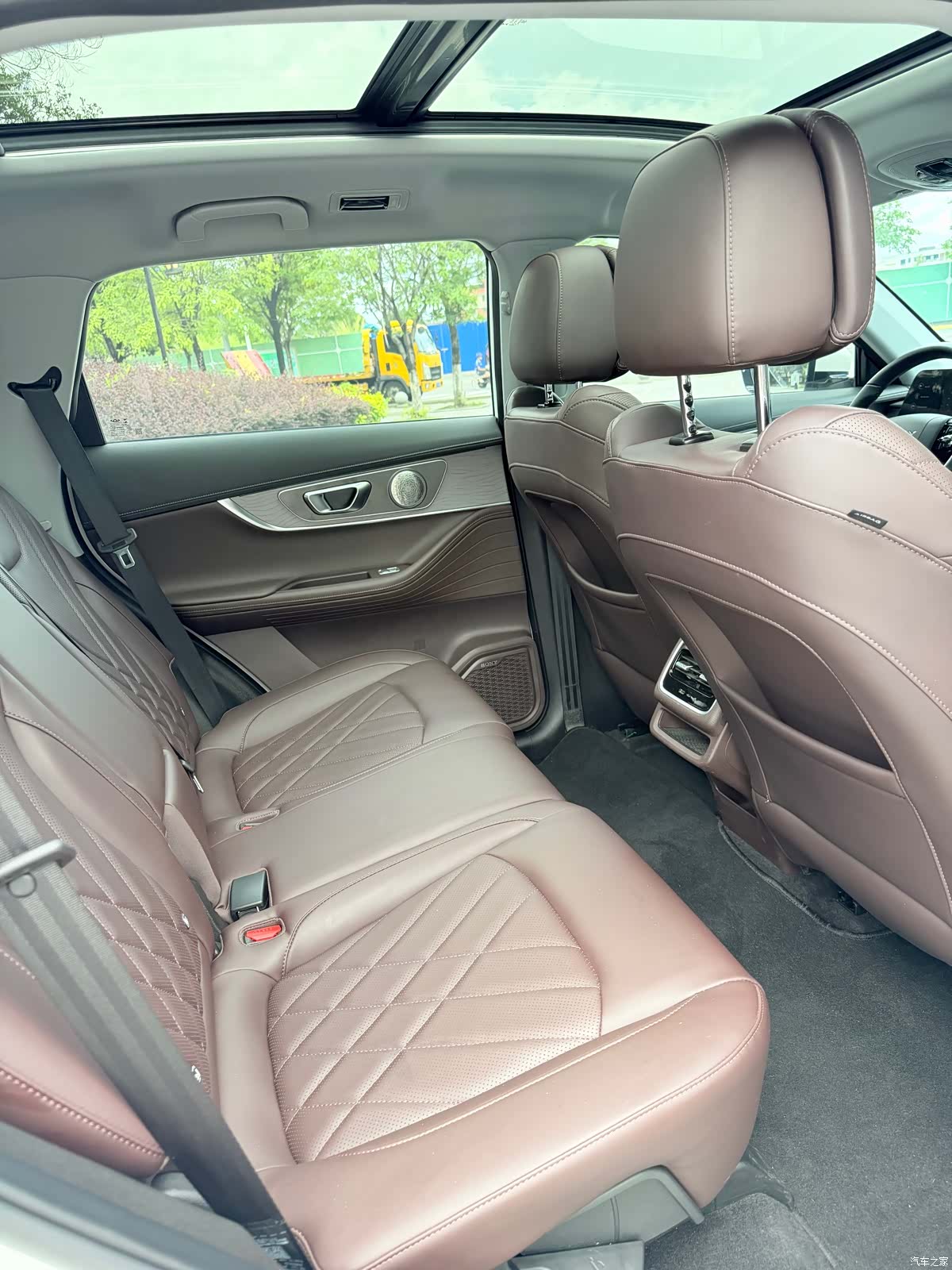 Chery Tiggo 8, 2024 7