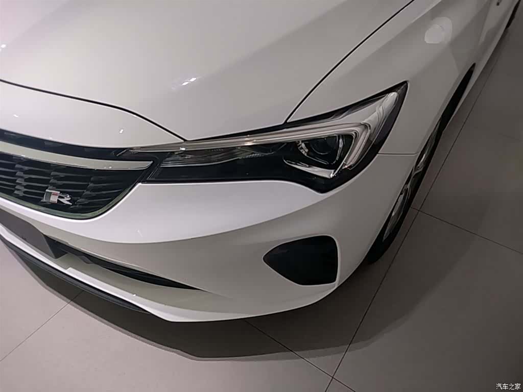 Buick Verano, 2024 24