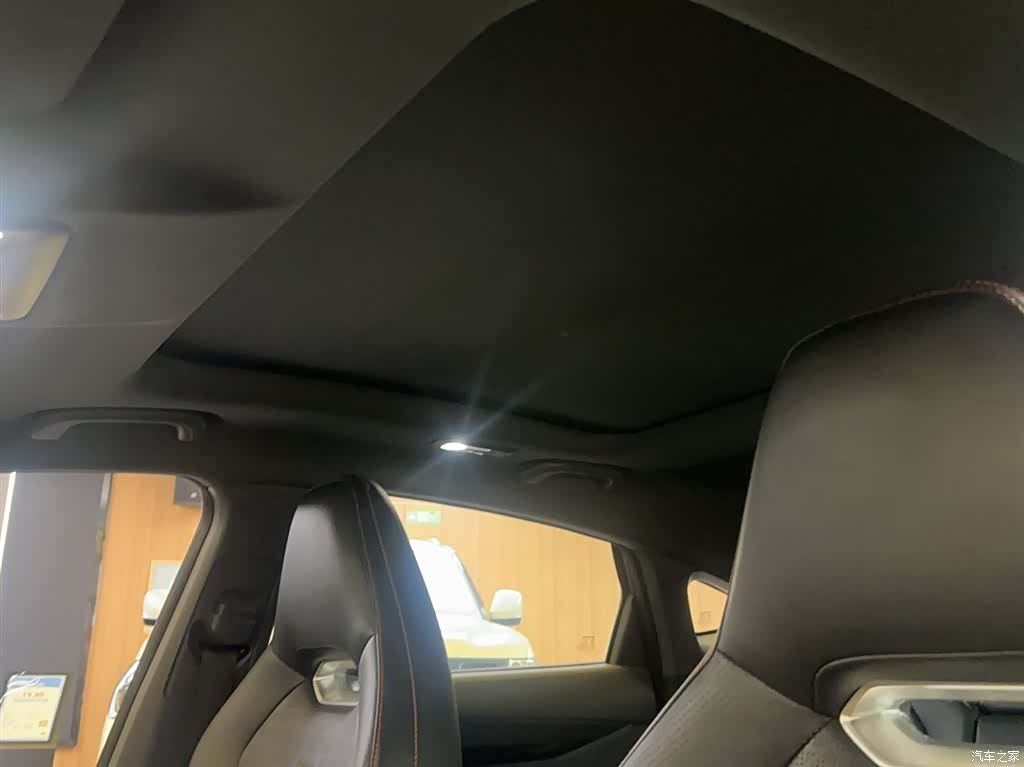 Changan UNI-V, 2022 14