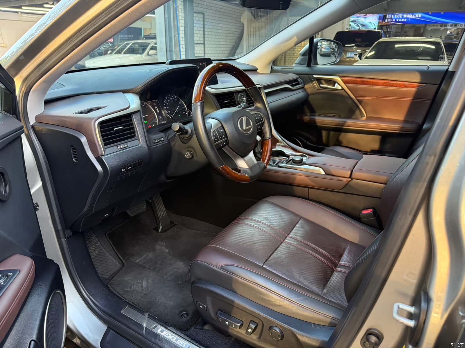 Lexus RX, 2018 8