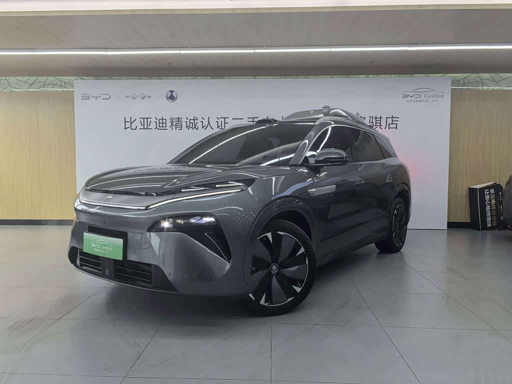BYD Tang L