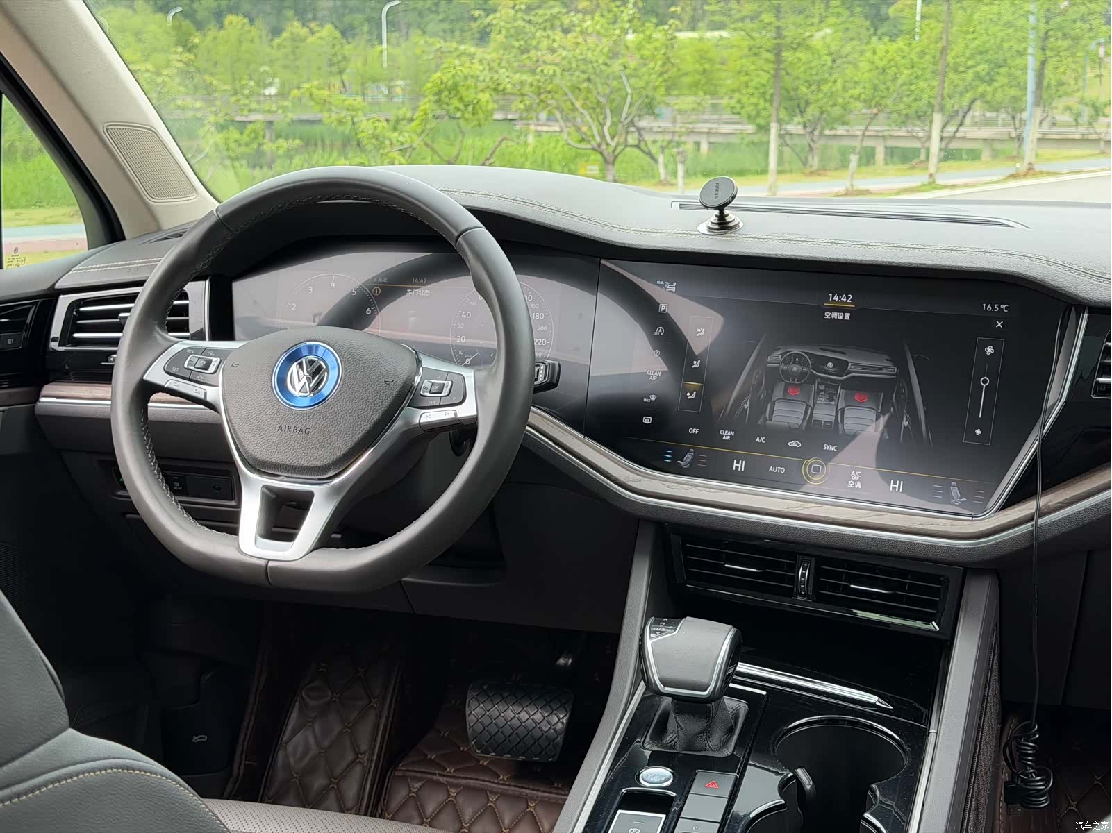 Volkswagen Touareg, 2019 7