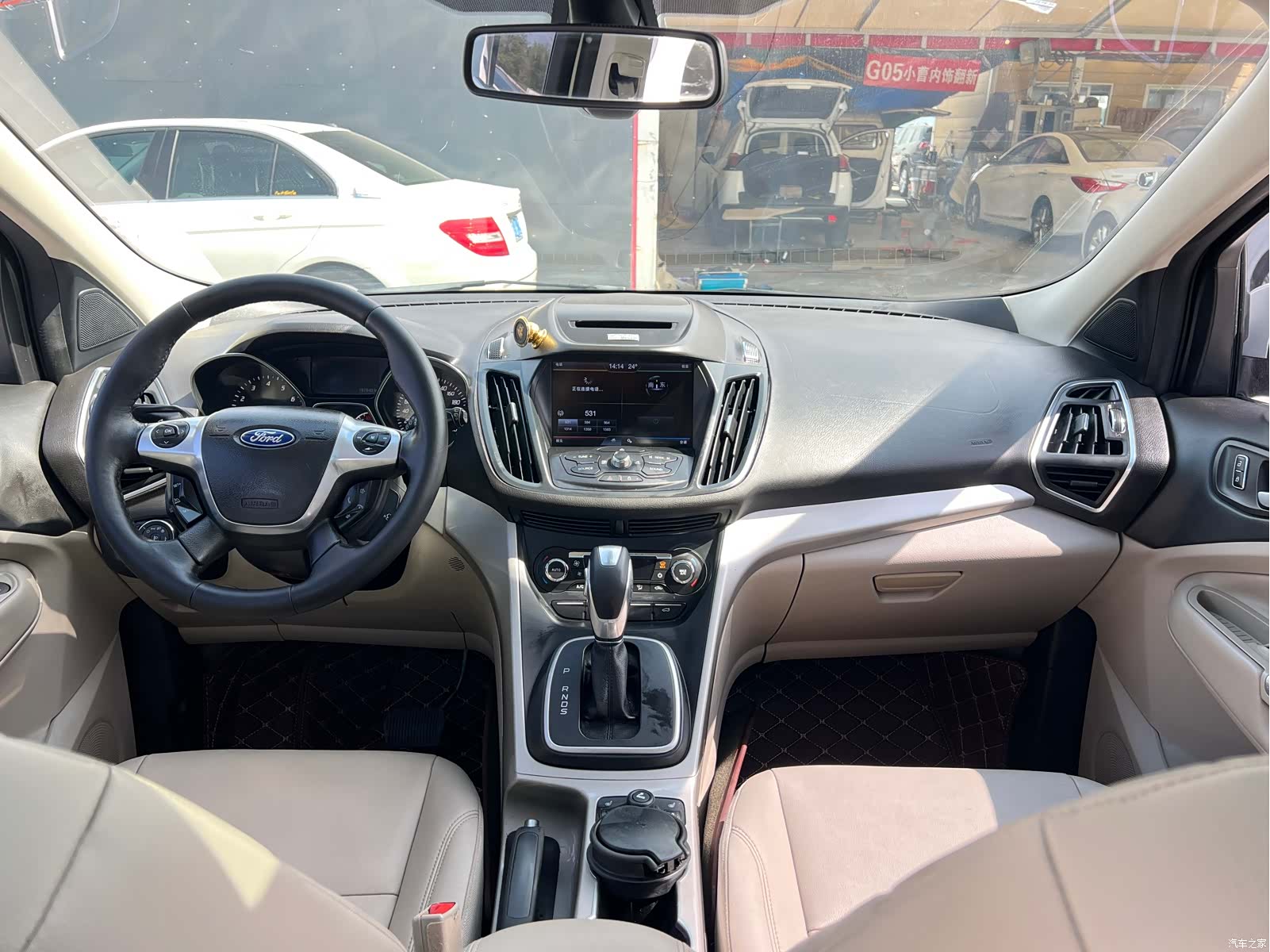 Ford Kuga, 2013 13