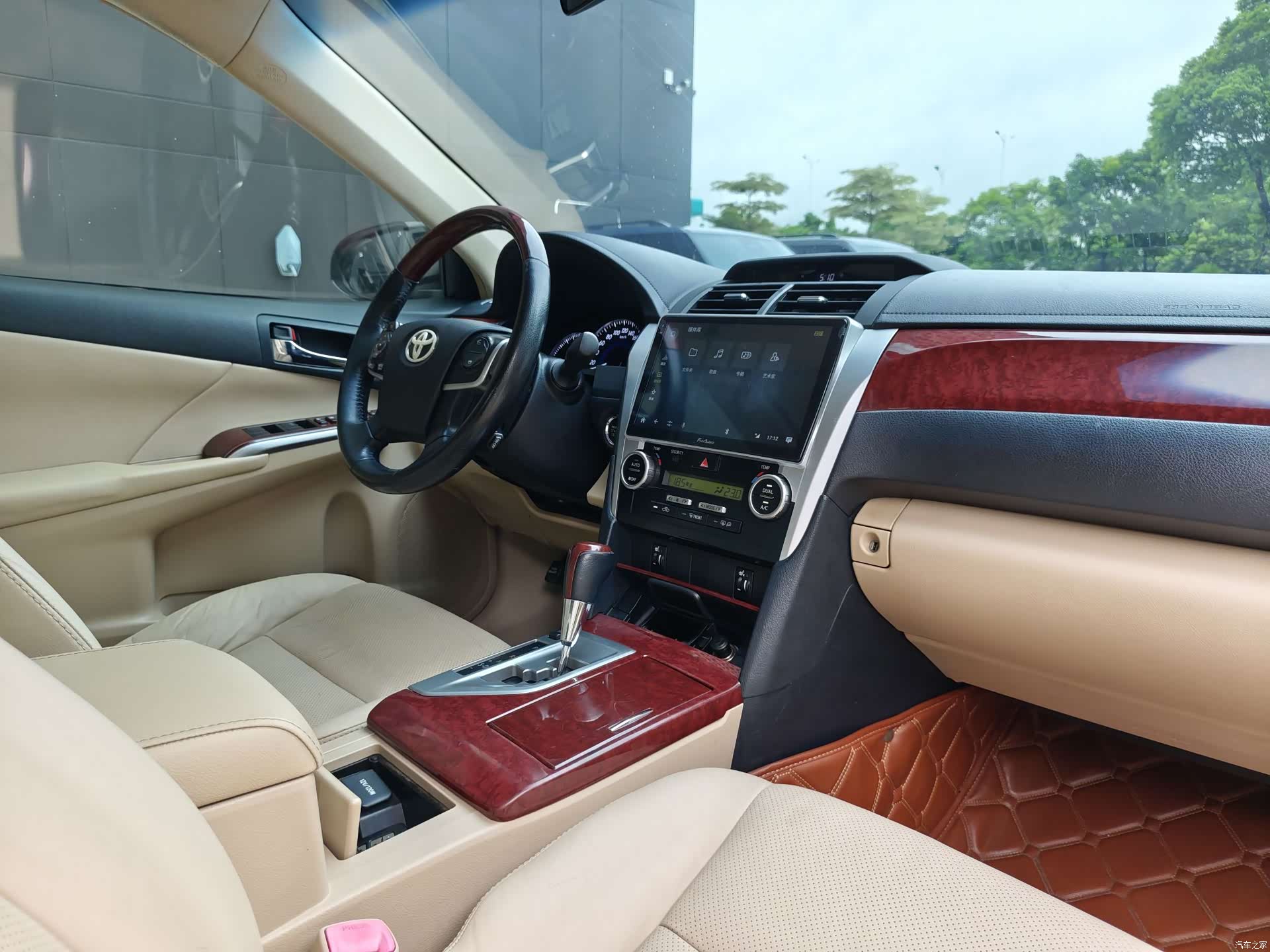 Toyota Camry, 2013 9