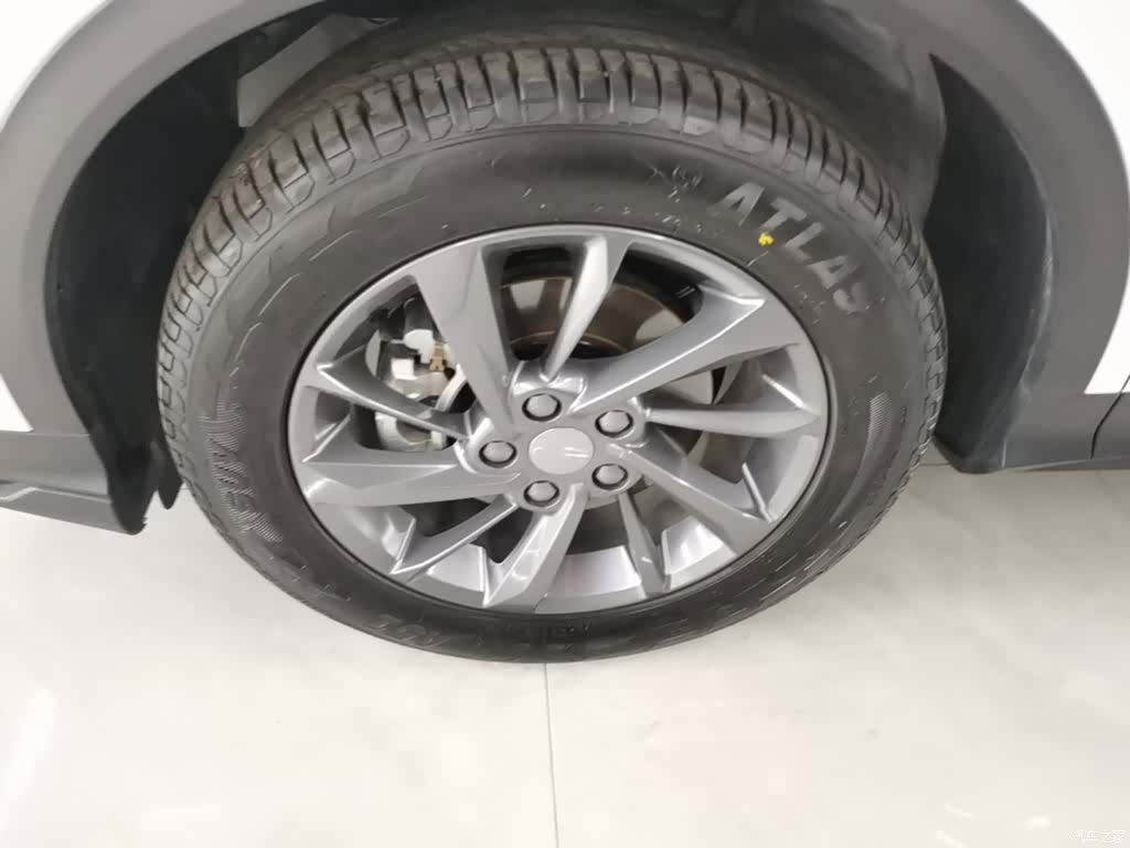Geely Coolray, 2025 23