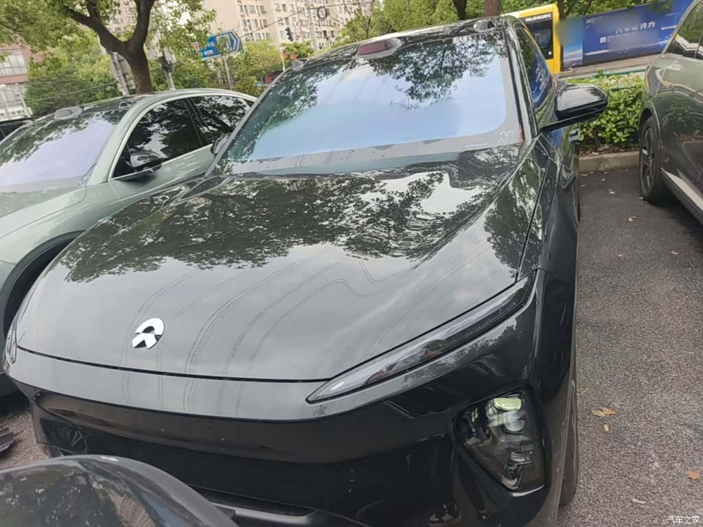 NIO ES8, 2024 3