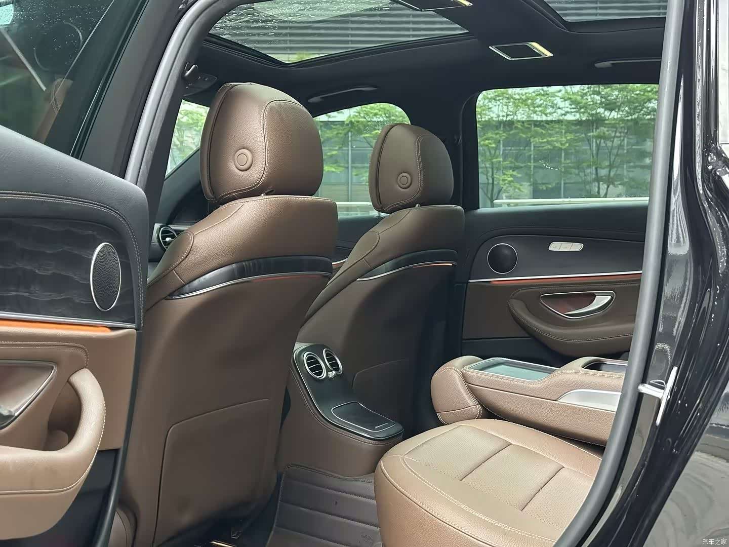 Mercedes-Benz E-Class, 2022 6