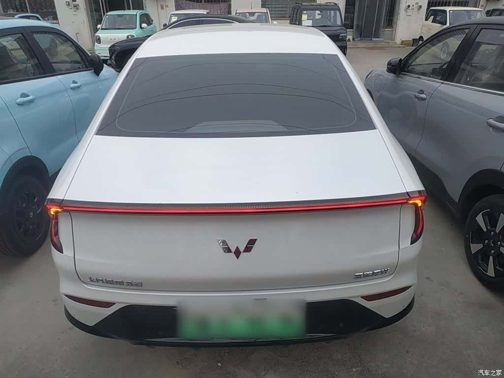 Wuling Starlight, 2025 4