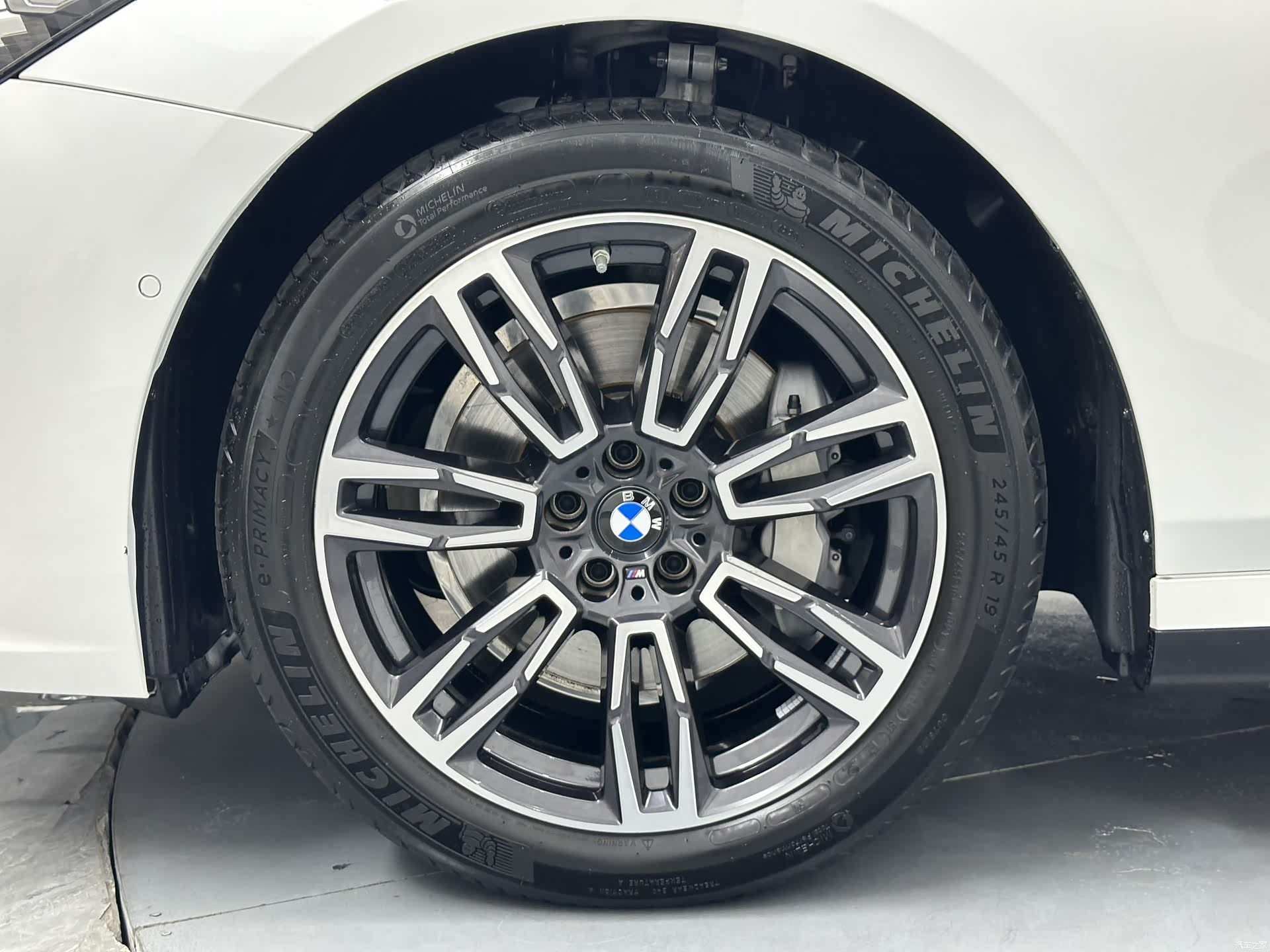 BMW 5 Series, 2025 23
