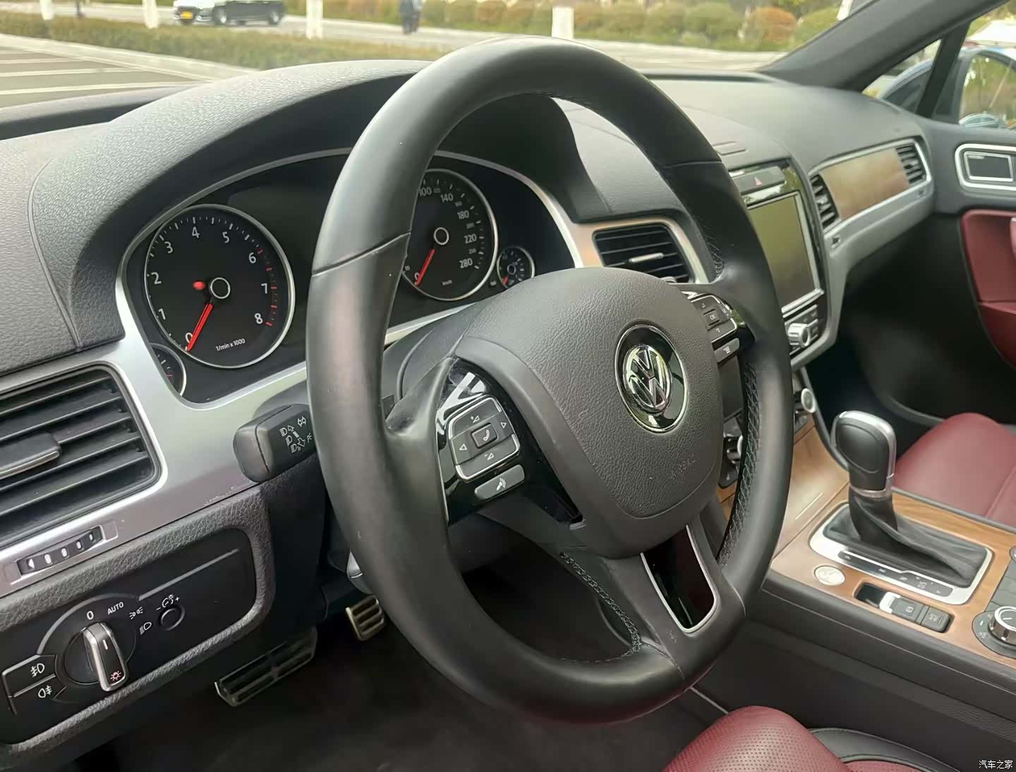 Volkswagen Touareg, 2015 7