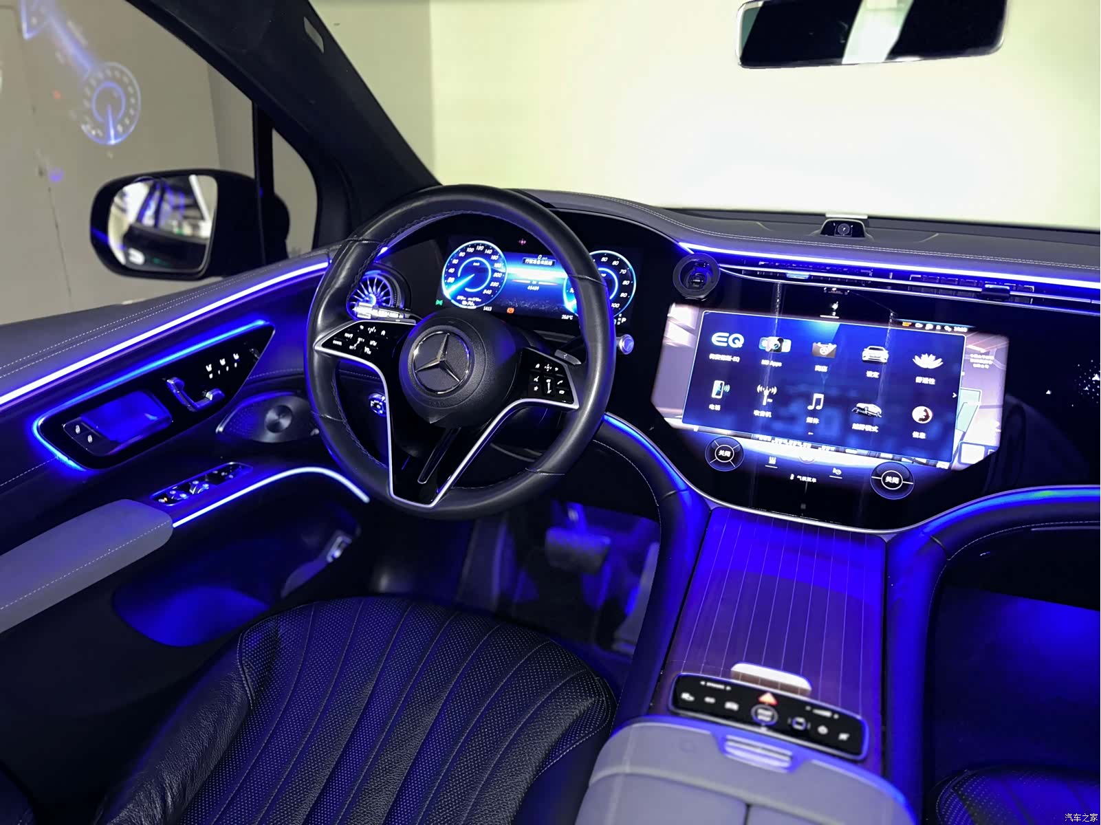 Mercedes-Benz EQS, 2023 30