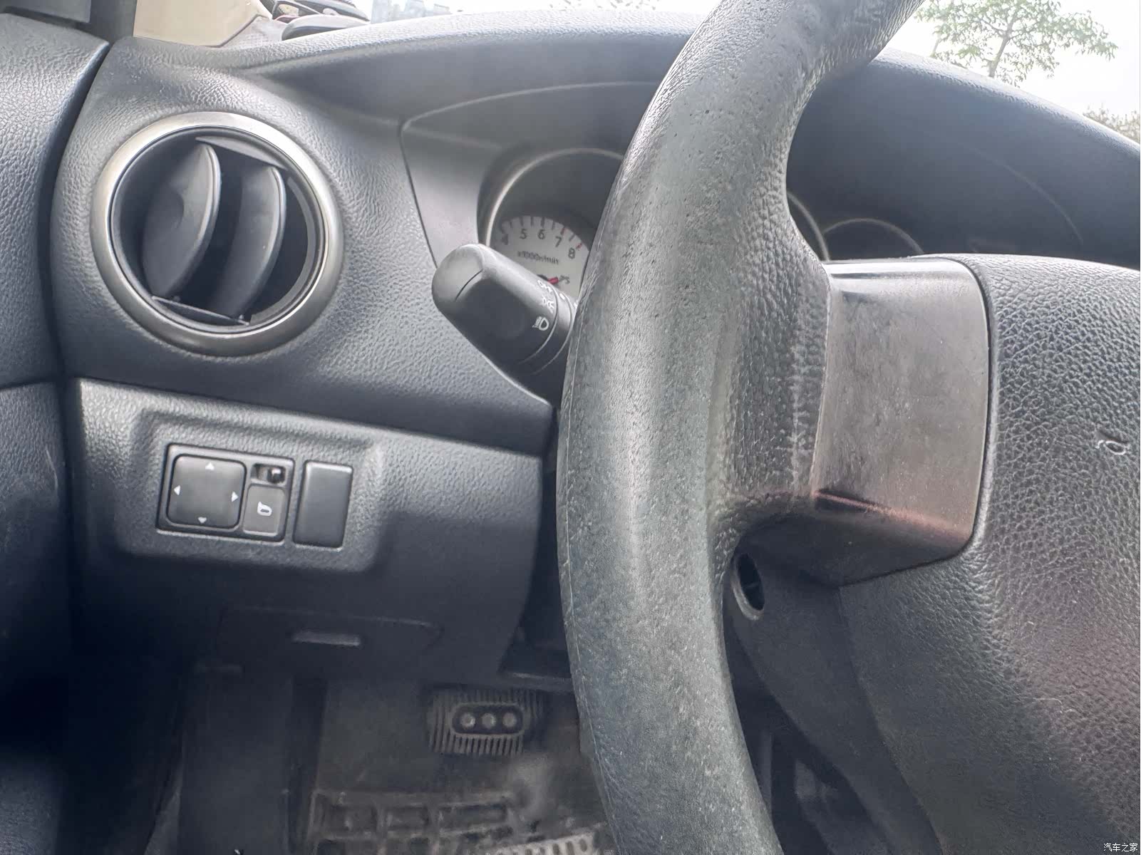 Nissan 1.6XE, 2012 15