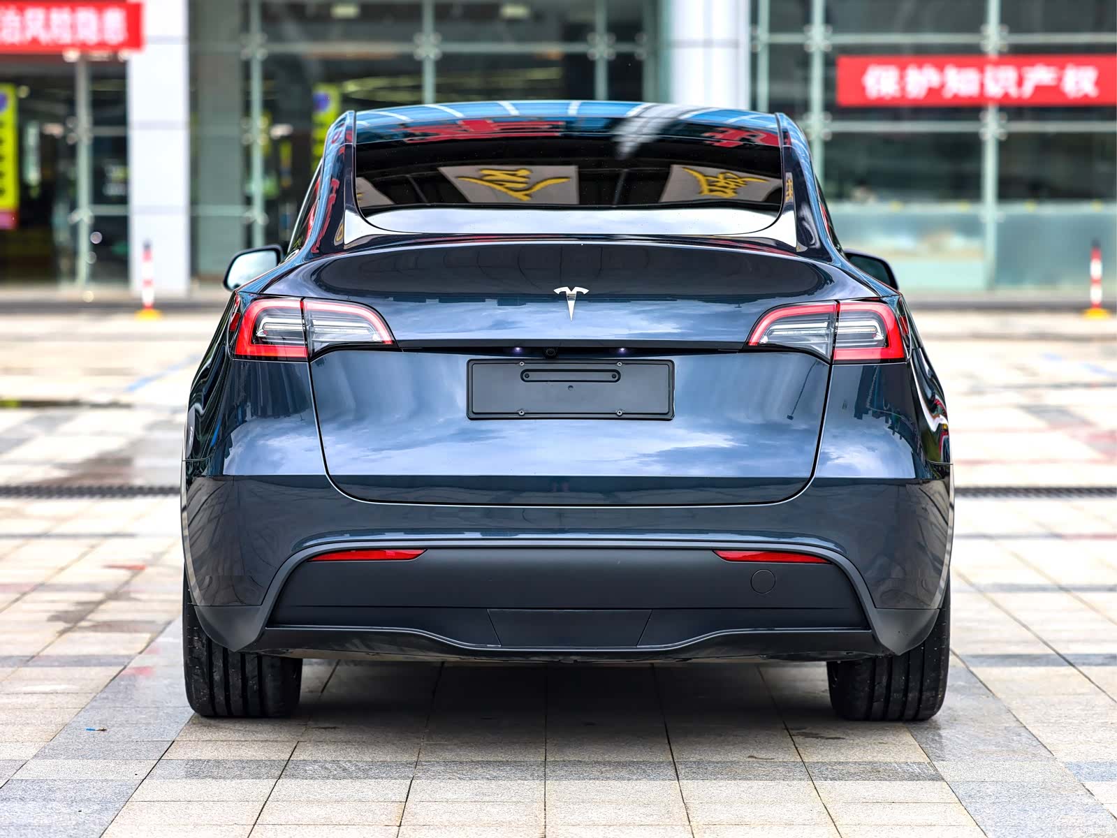 Tesla Model Y, 2024 4