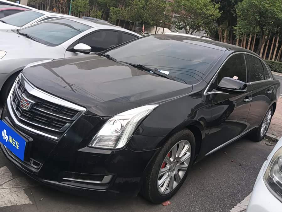 Cadillac XTS 2015, фото 1