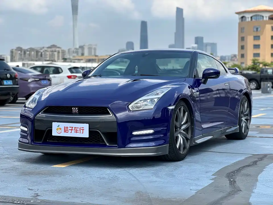 Nissan GT-R