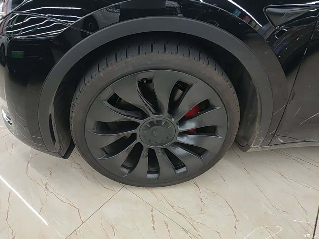 Tesla Model Y, 2022 23