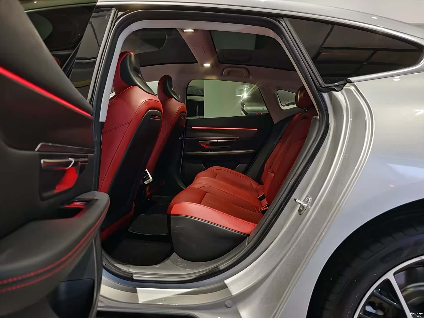 Xpeng P7, 2023 6