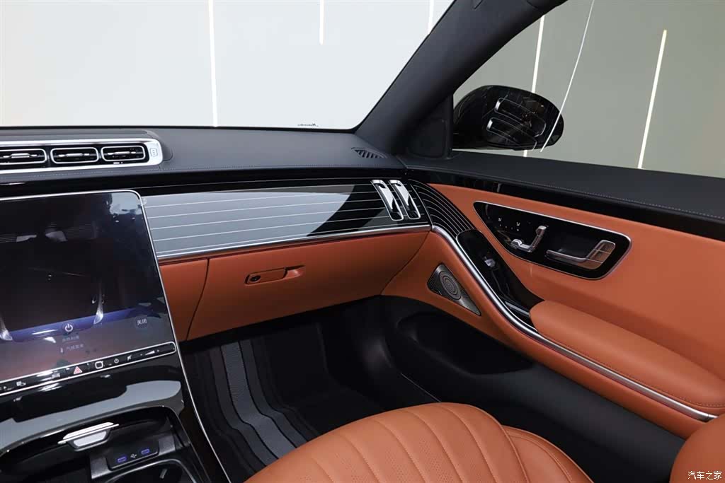 Mercedes-Benz S-Class, 2023 28