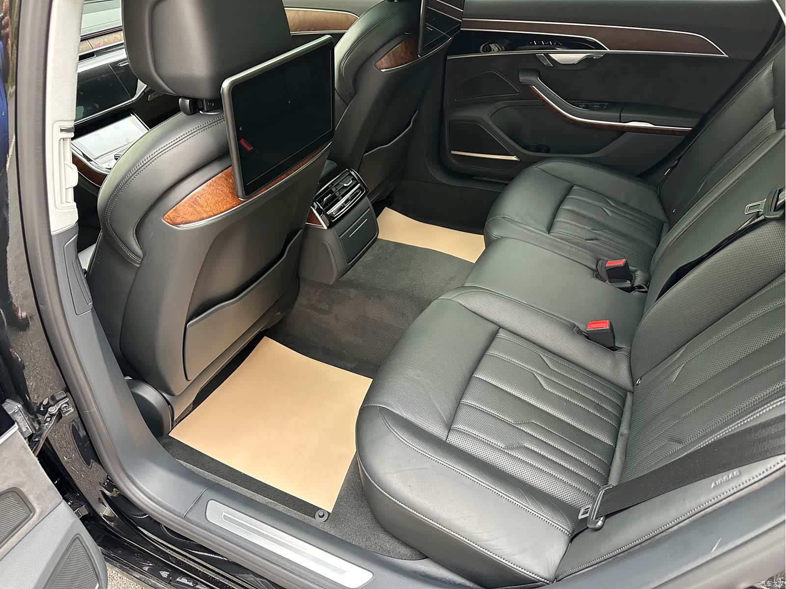 Audi A8L, 2019 14
