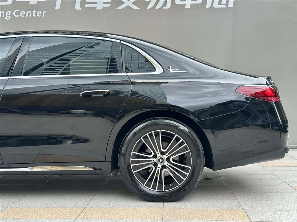 Mercedes-Benz E-Class, 2024 20