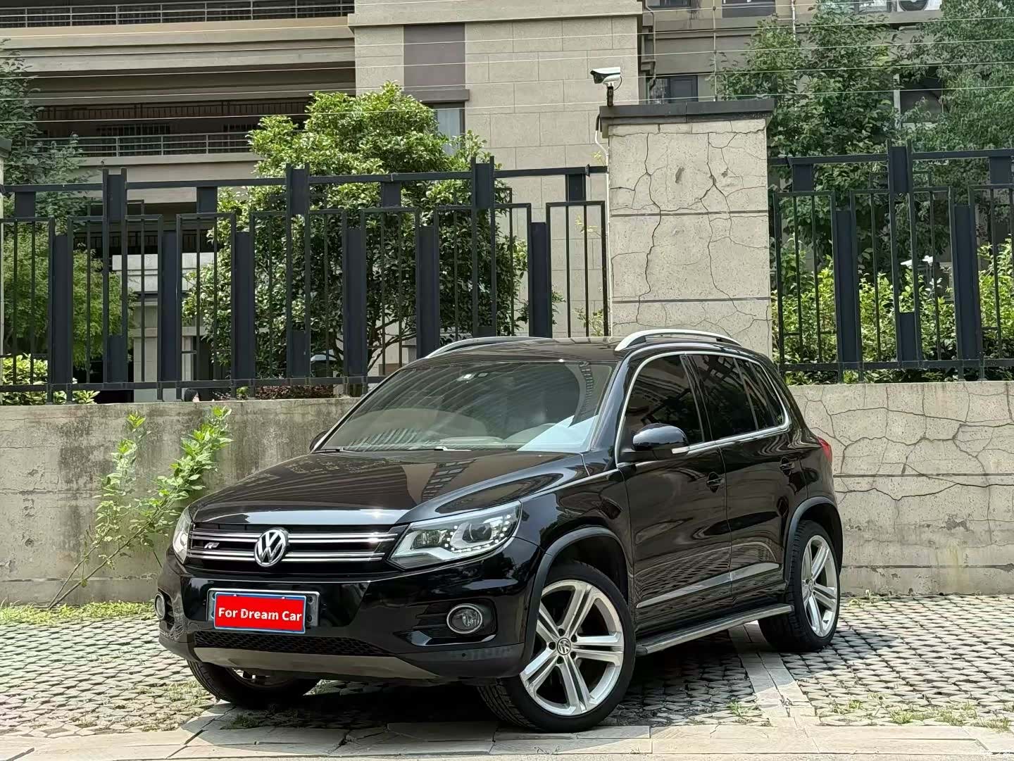 Volkswagen Tiguan, 2012 1