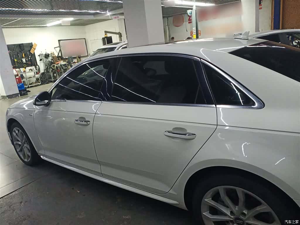 Audi A4L, 2019 21