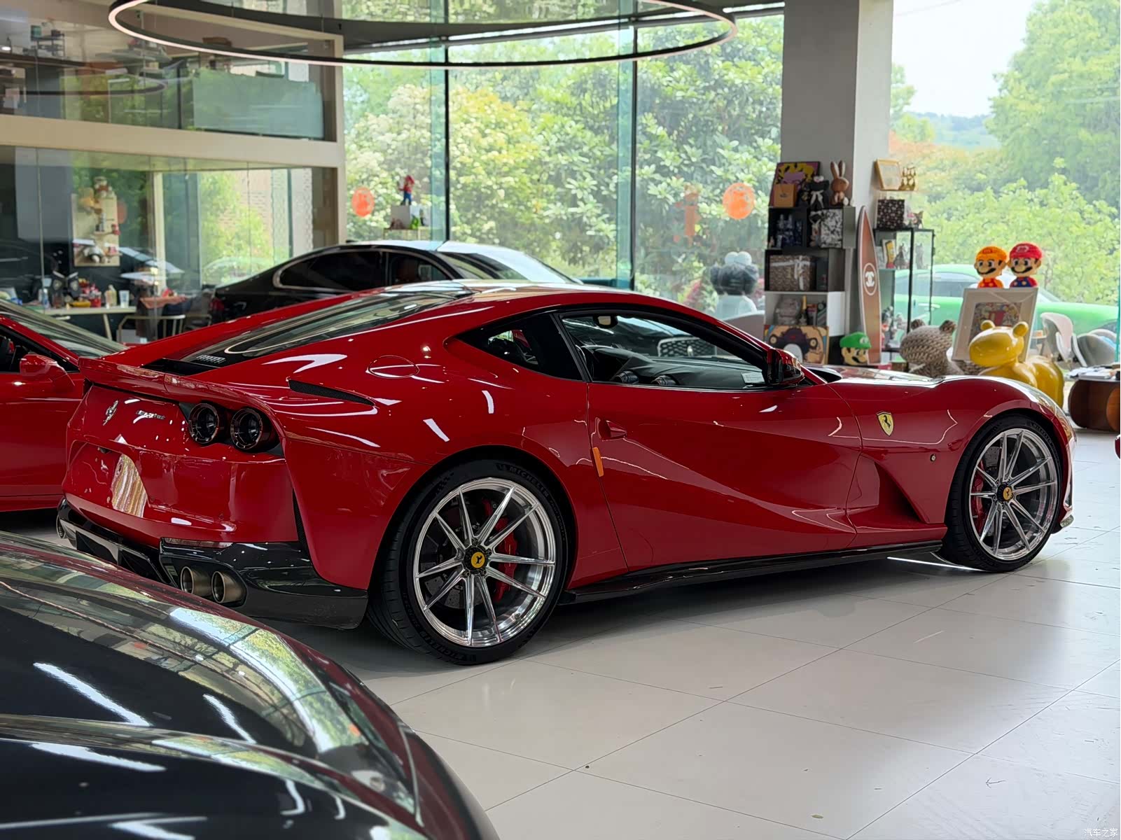 Ferrari 812, 2018 32