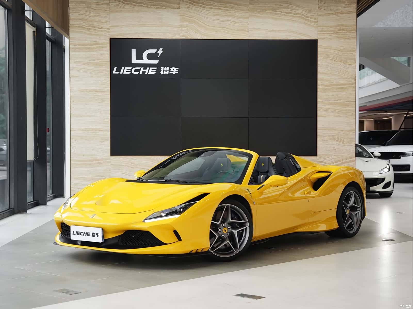 Ferrari F8