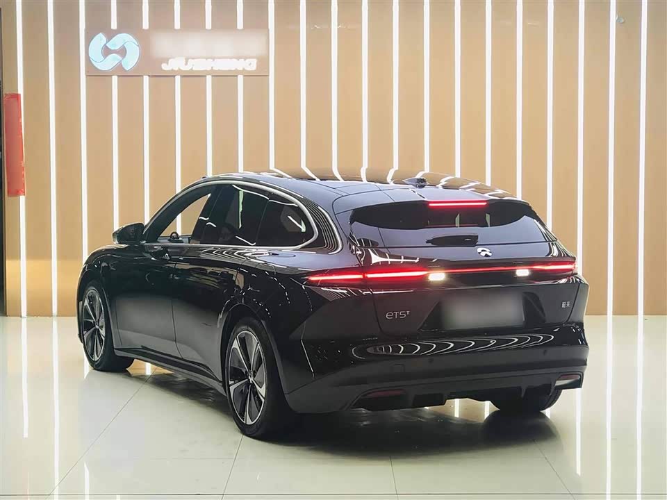 NIO ET5 NIO ET5