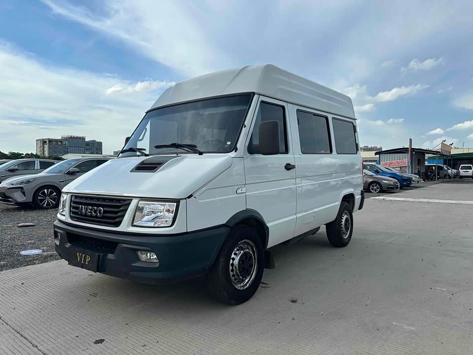 Iveco proud