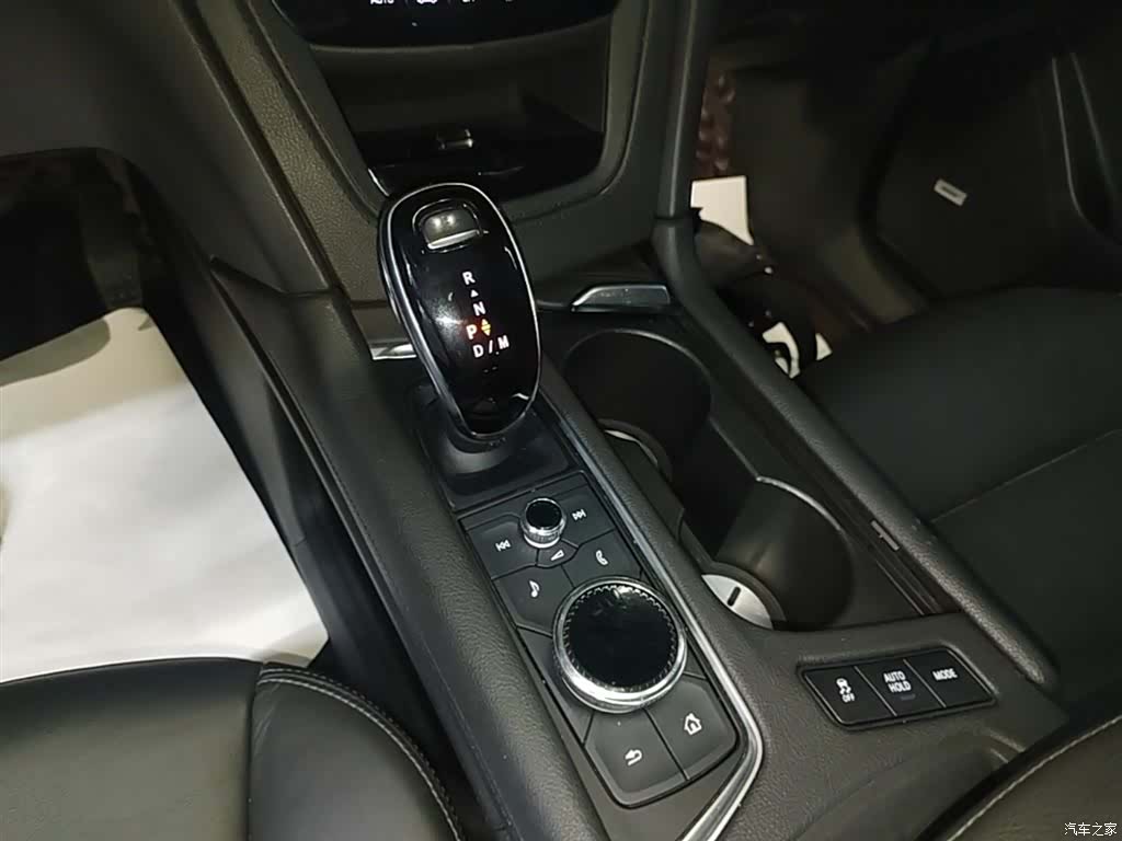 Cadillac XT6, 2021 14