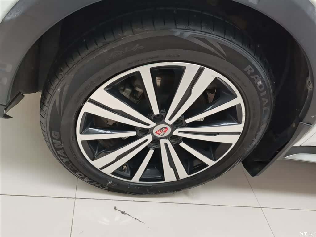 Roewe RX5, 2020 23