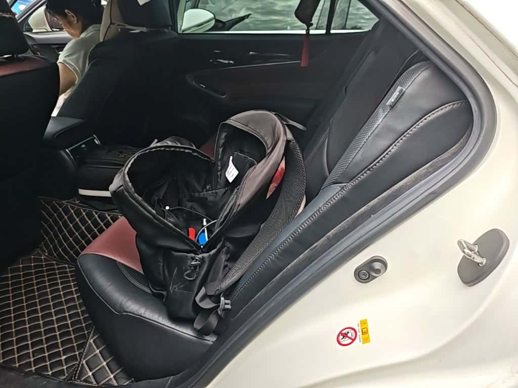 Toyota Crown, 2018 15