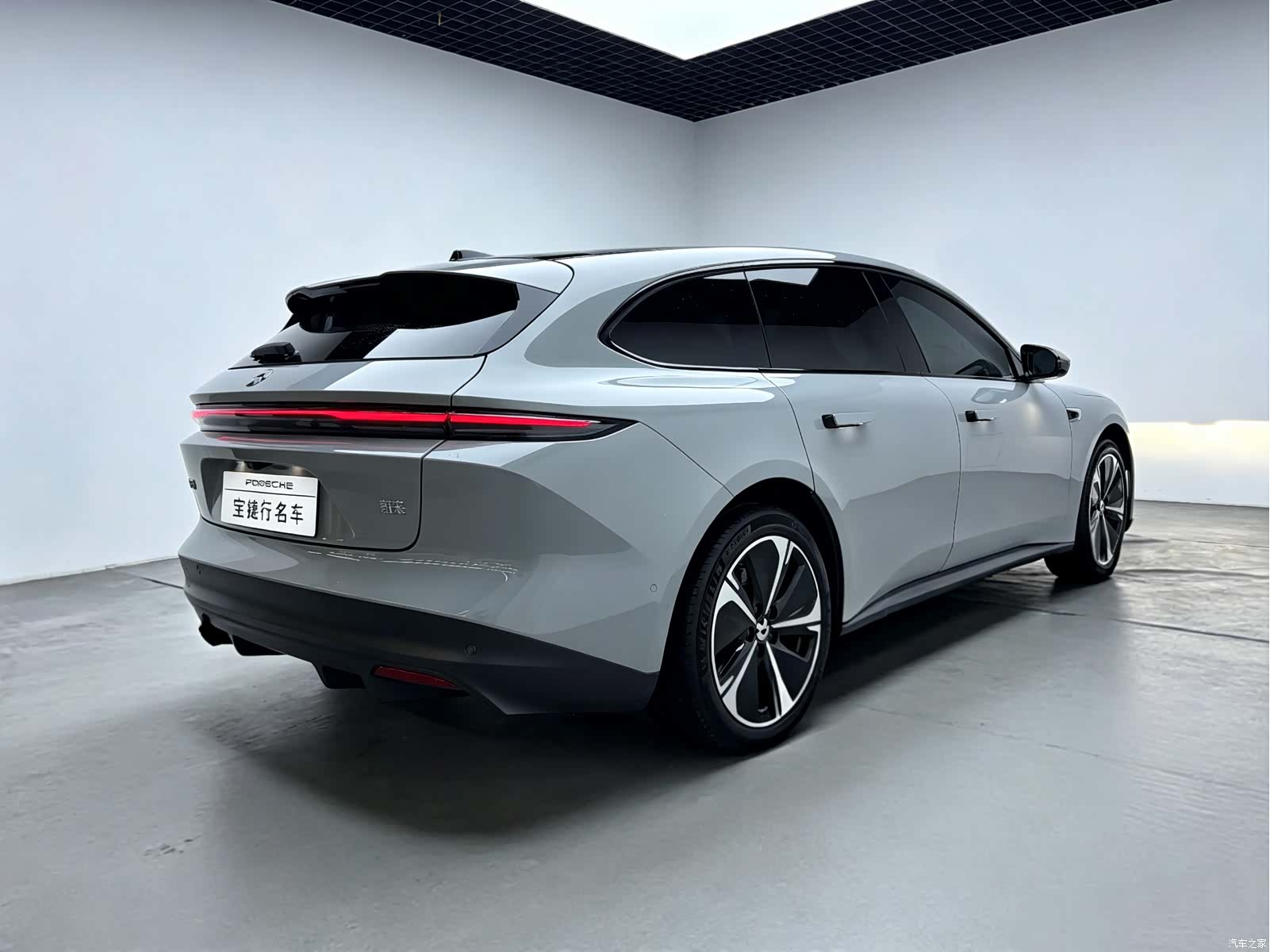 NIO ET5, 2024 все фото