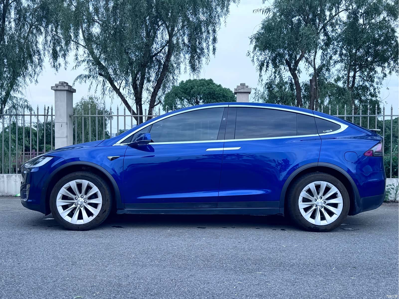 Tesla Model X, 2019 3