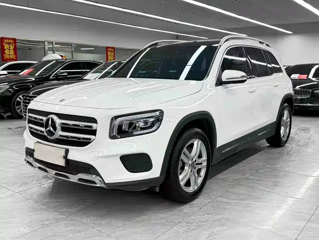 Mercedes-Benz GLB 2023 — купить из Китая под заказ