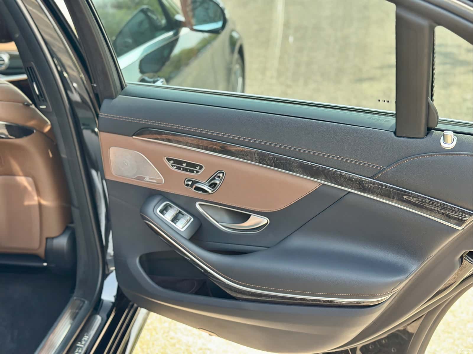 Mercedes-Benz S-Class, 2019 40