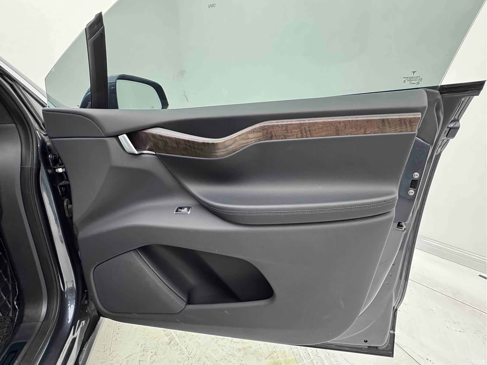 Tesla Model X, 2020 24