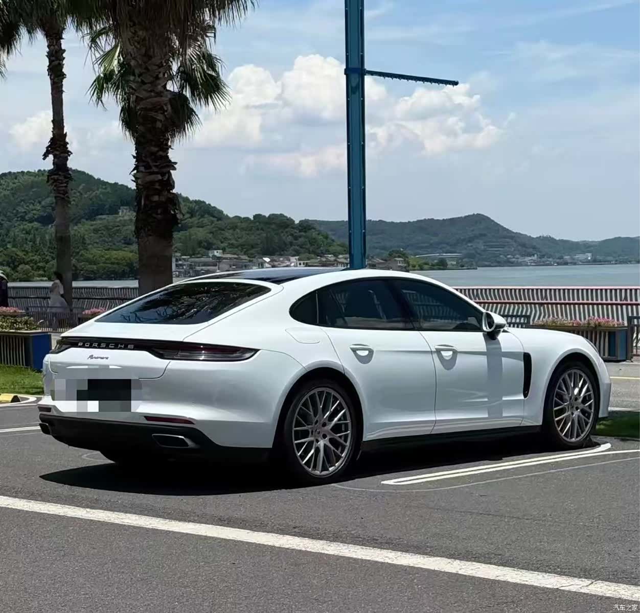 Porsche Panamera, 2020 все фото
