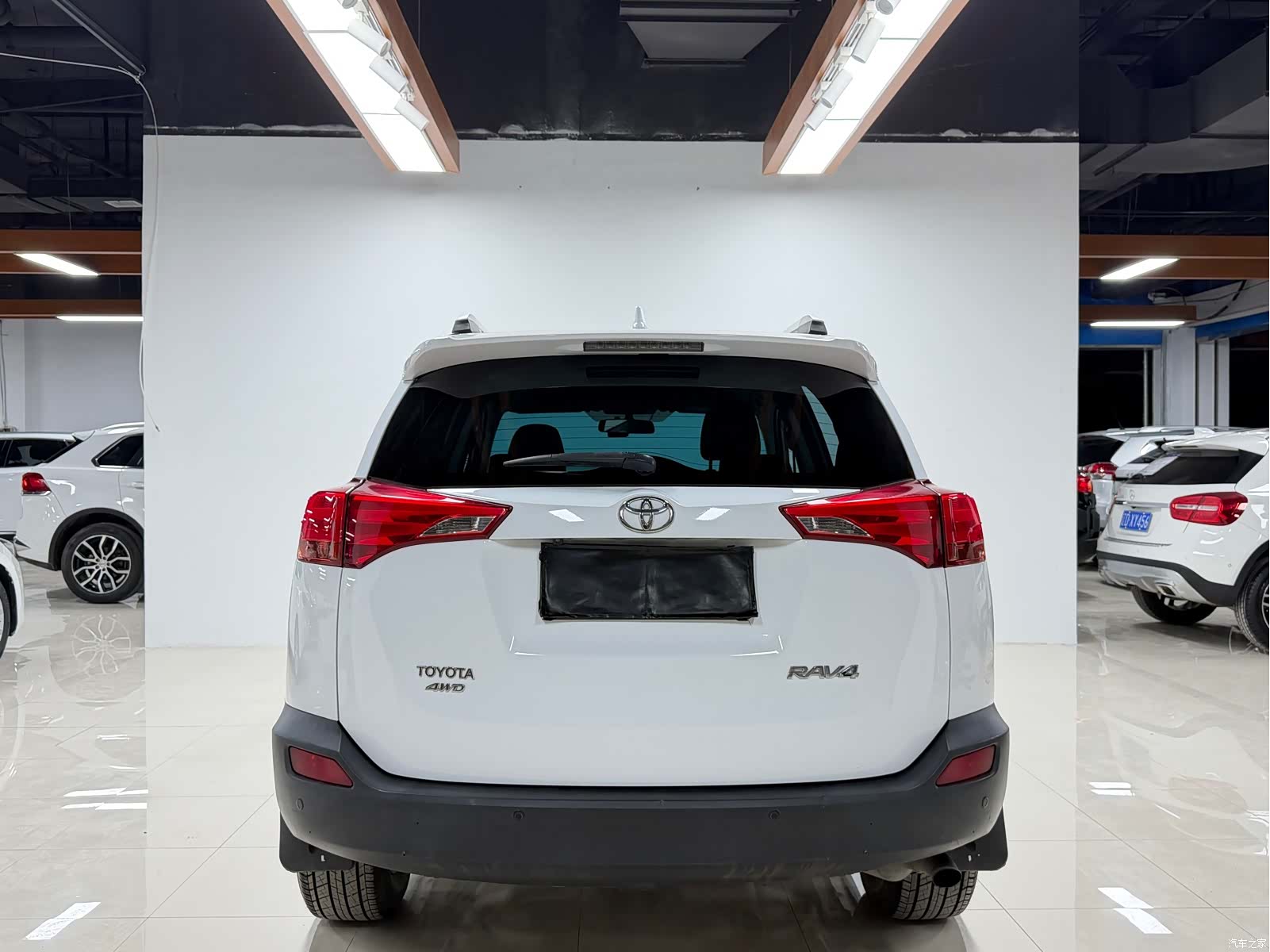 Toyota RAV4, 2015 4