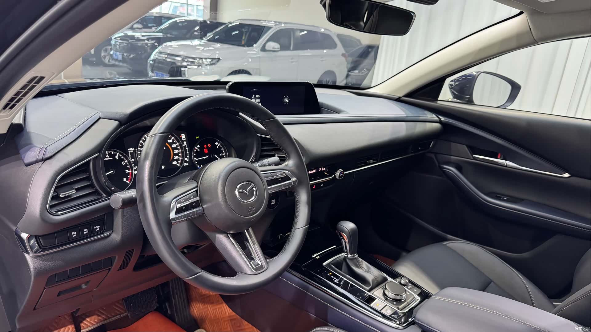 Mazda CX-30, 2022 10