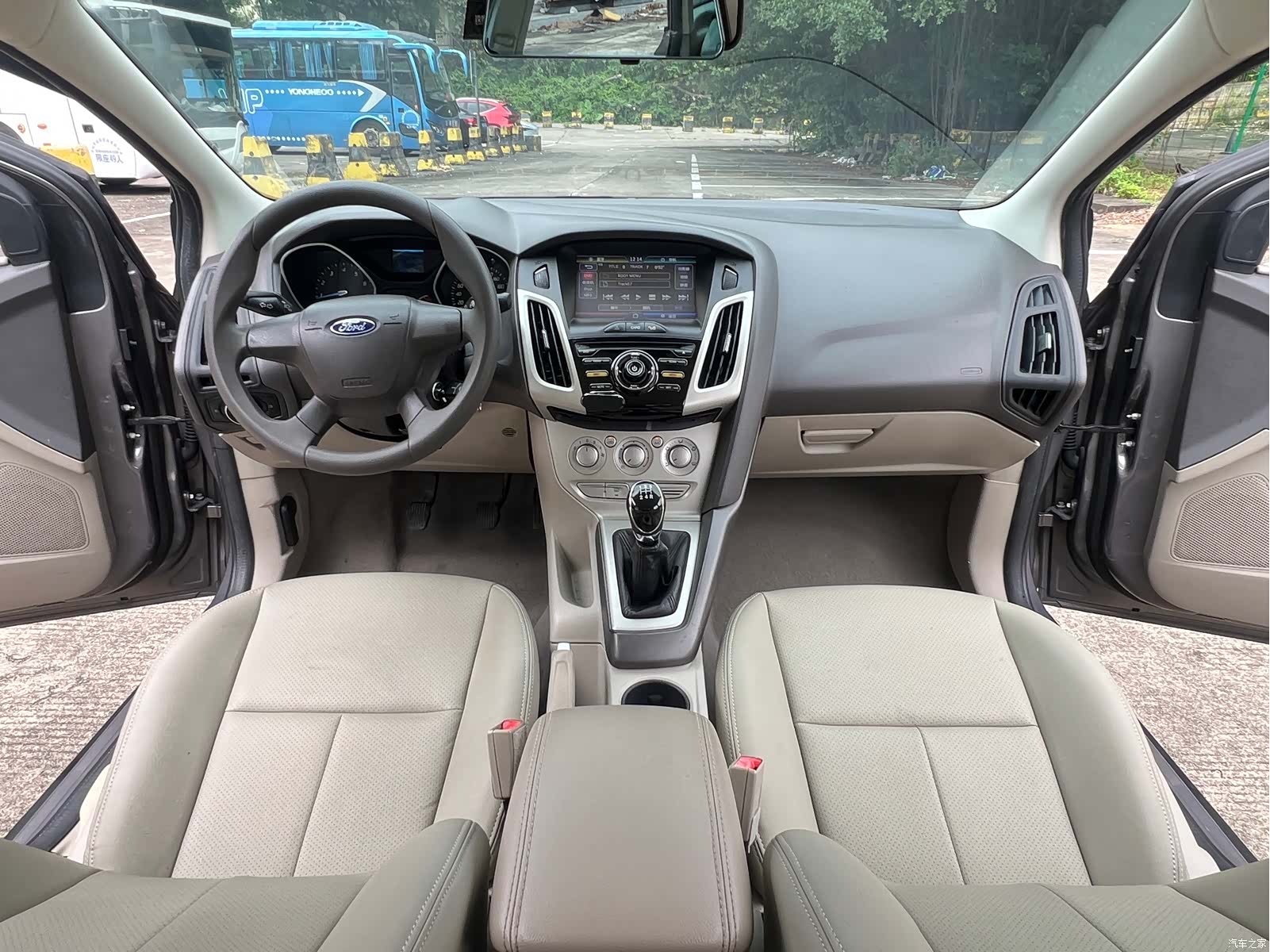 Ford Focus, 2014 9