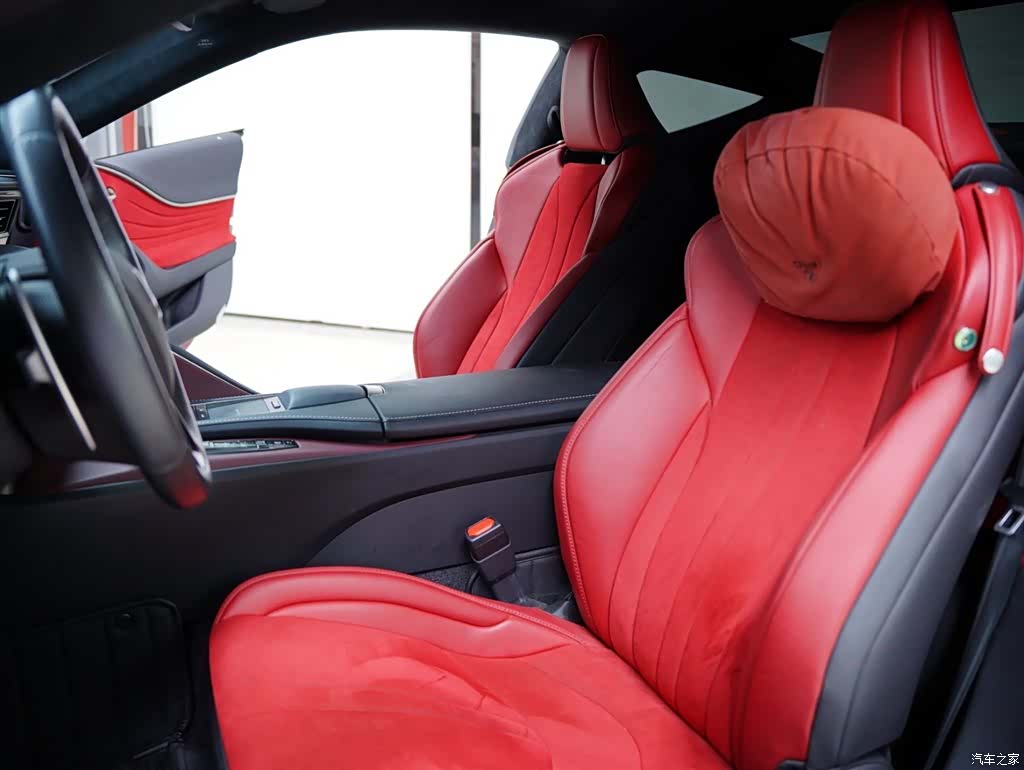 Lexus LC, 2022 21