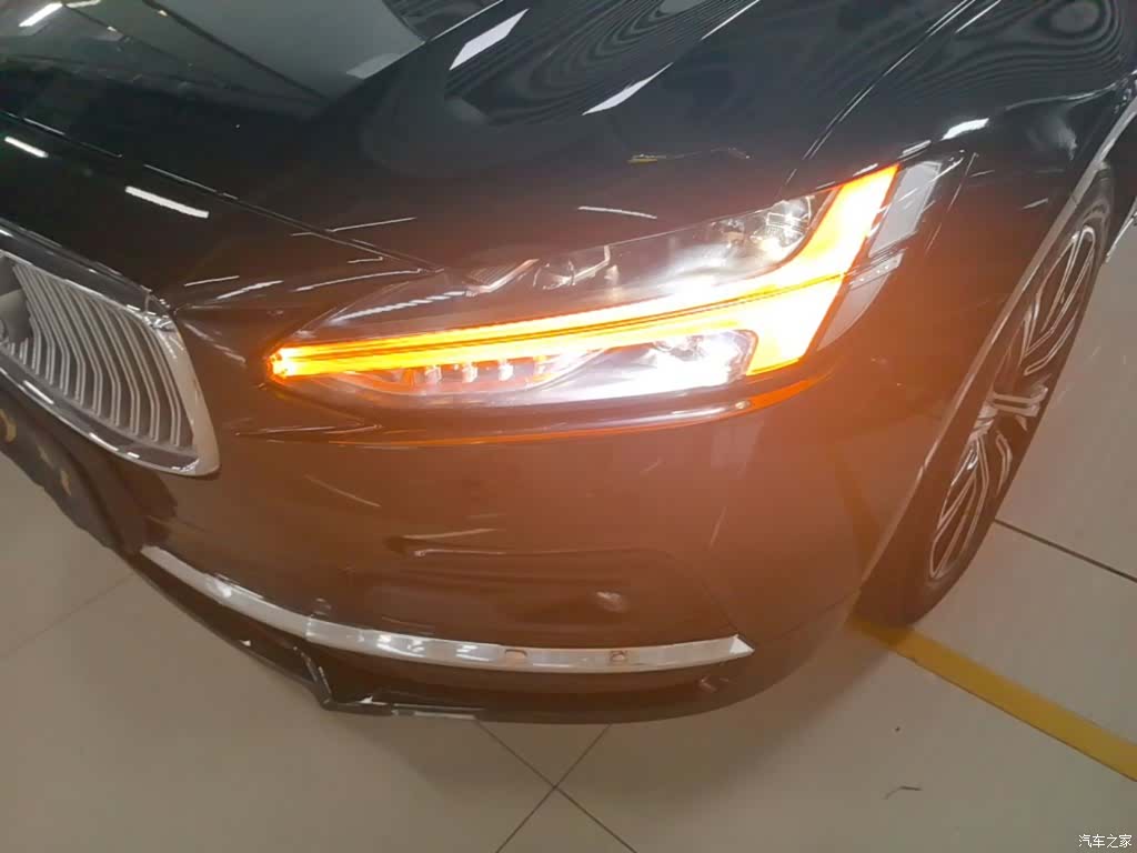 Volvo S90, 2021 24