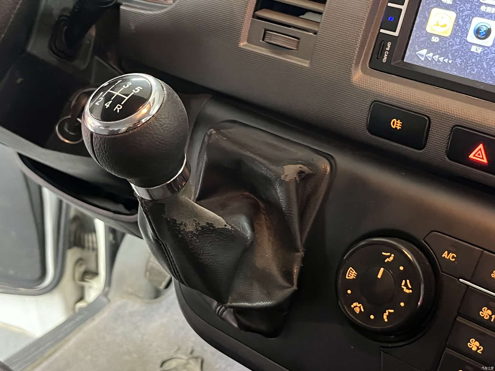 HuaChenLeiNuo HiAce, 2017 23
