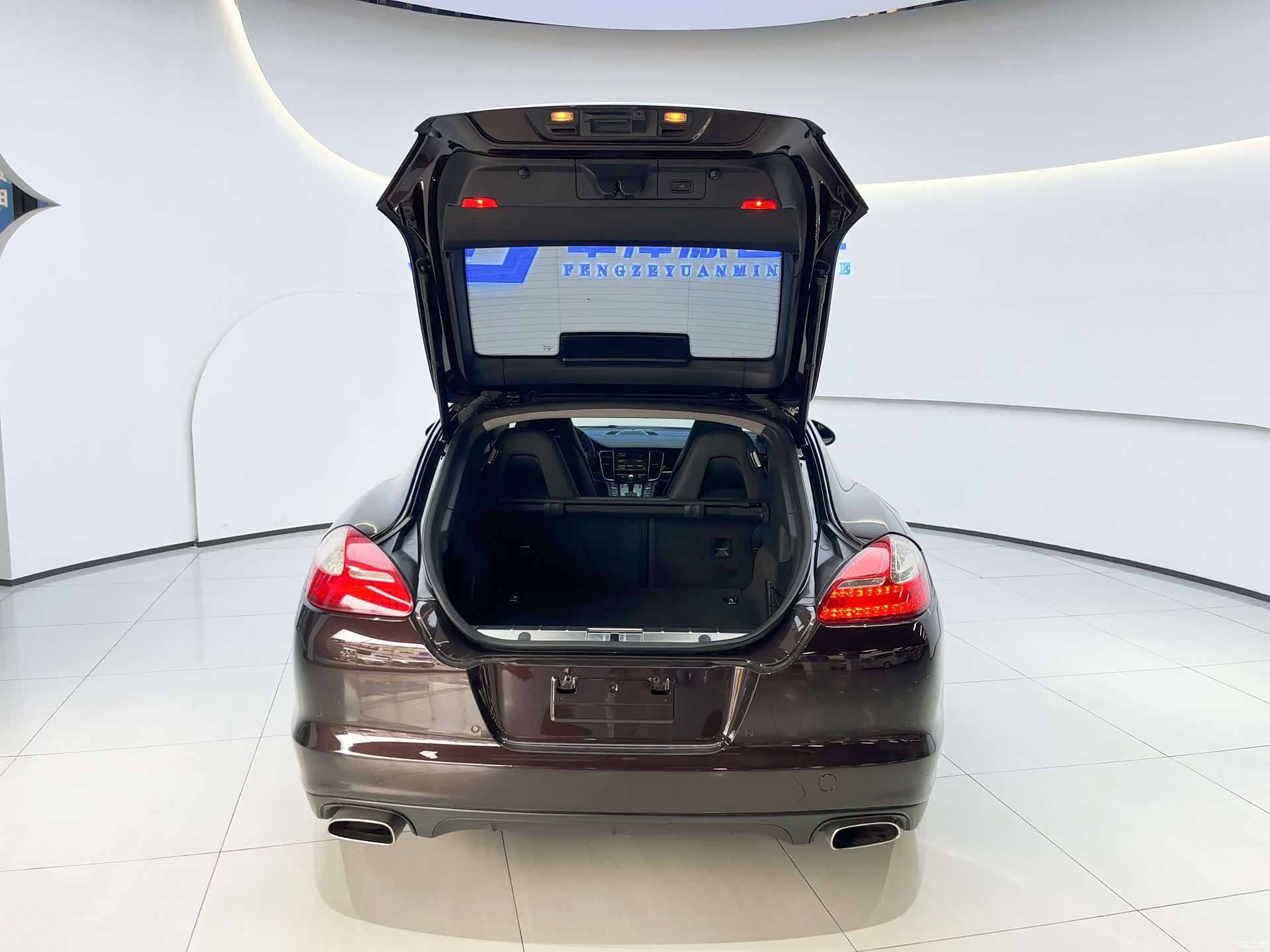 Porsche Panamera, 2012 6