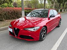Giulia����Ҷ 2017�� 2.0T 200HP ������