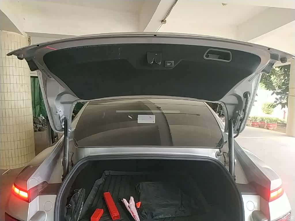 Xpeng P7, 2021 19