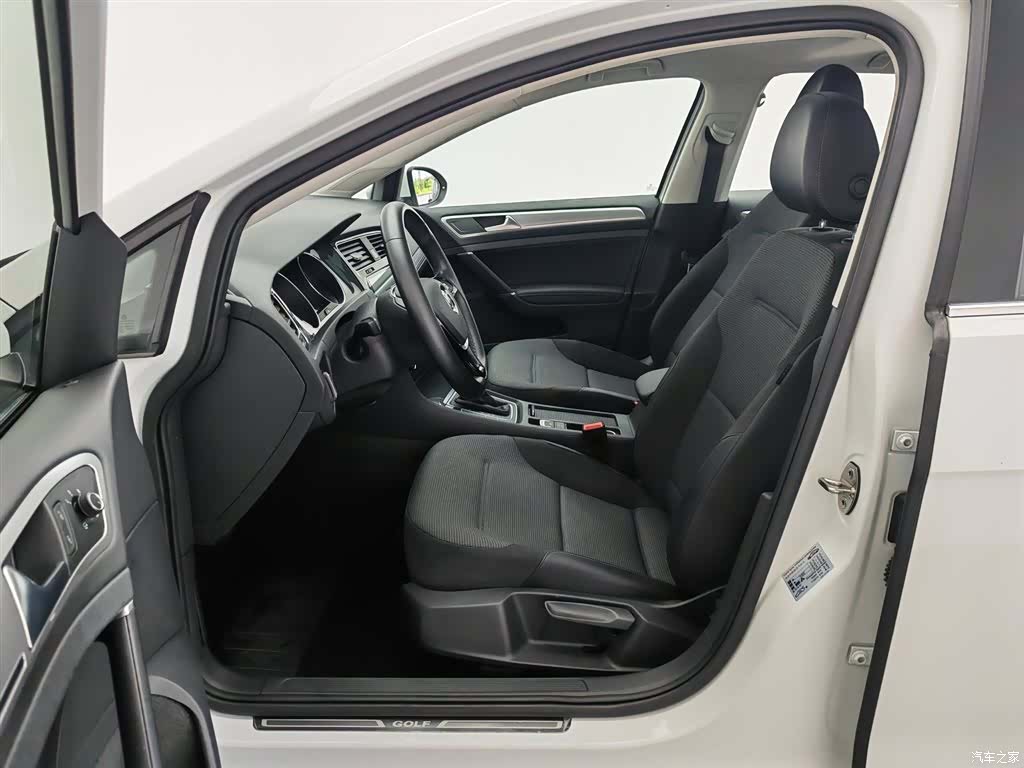 Volkswagen Golf, 2018 10